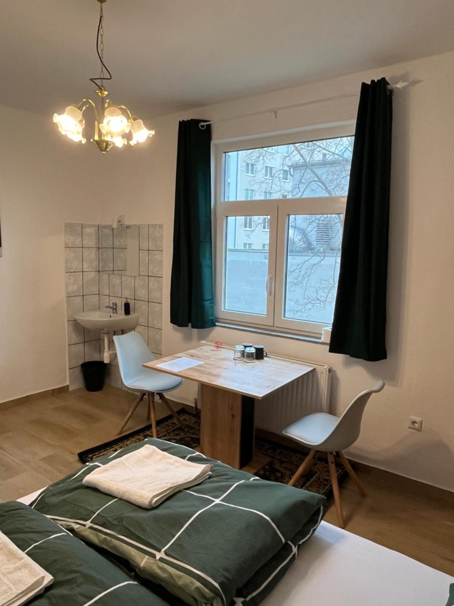 Traveler Lodging Wenen Buitenkant foto